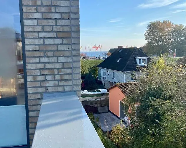 2508 - Strandwiese 15 *